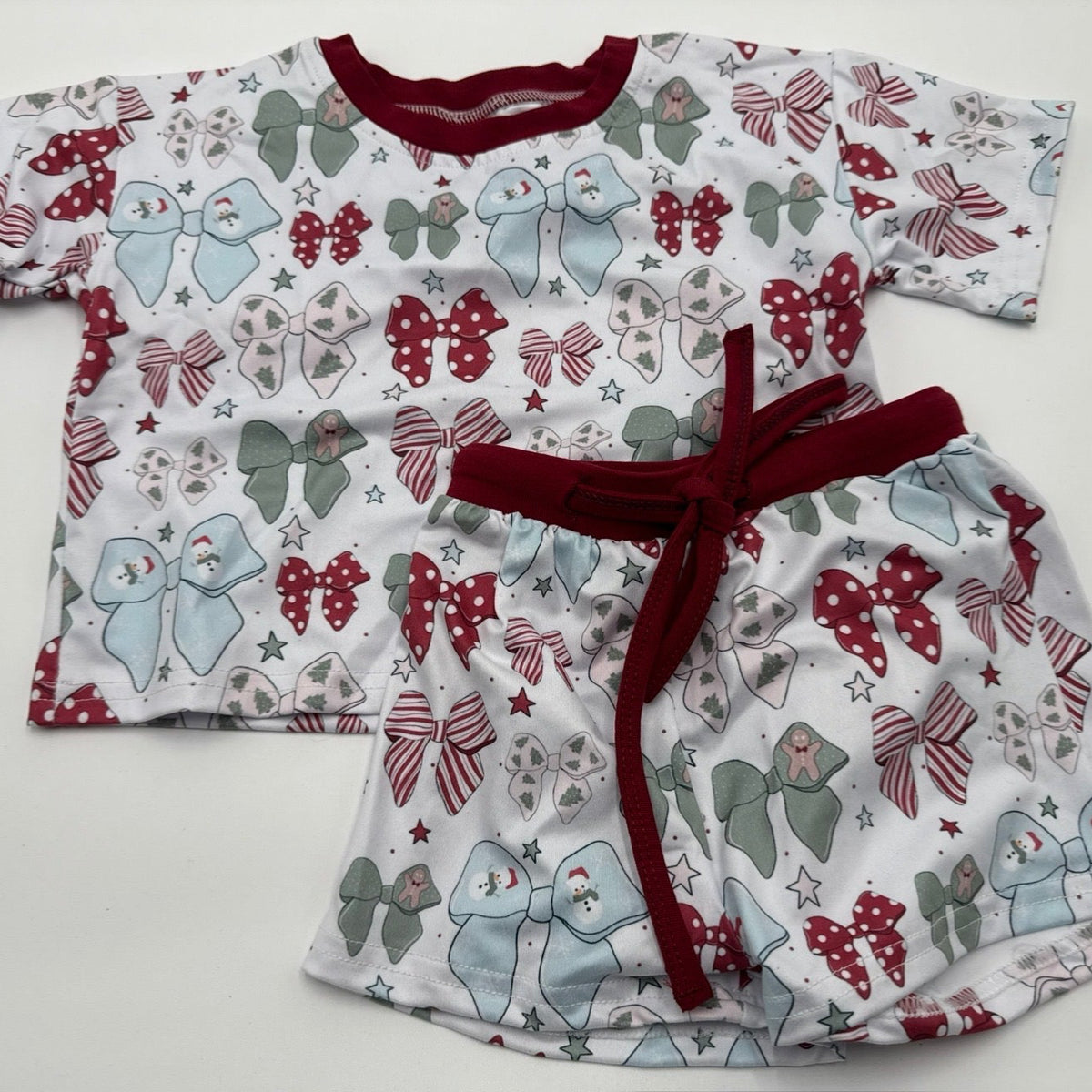 CHRISTMAS BOWS LOUNGE SET