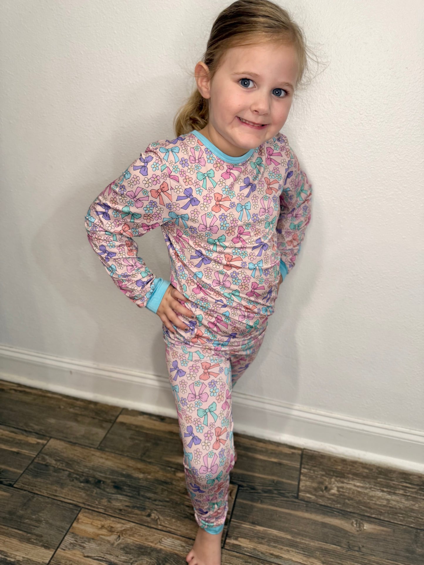 Girls Daisy Bows Pants Set
