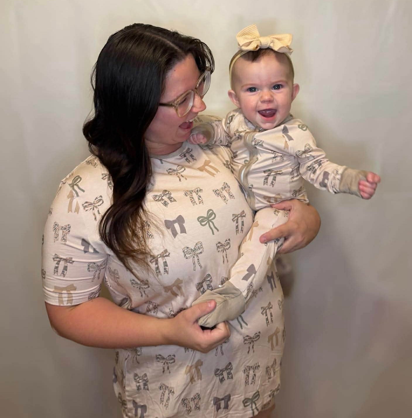 Women’s Backwoods Bows Lounge Set