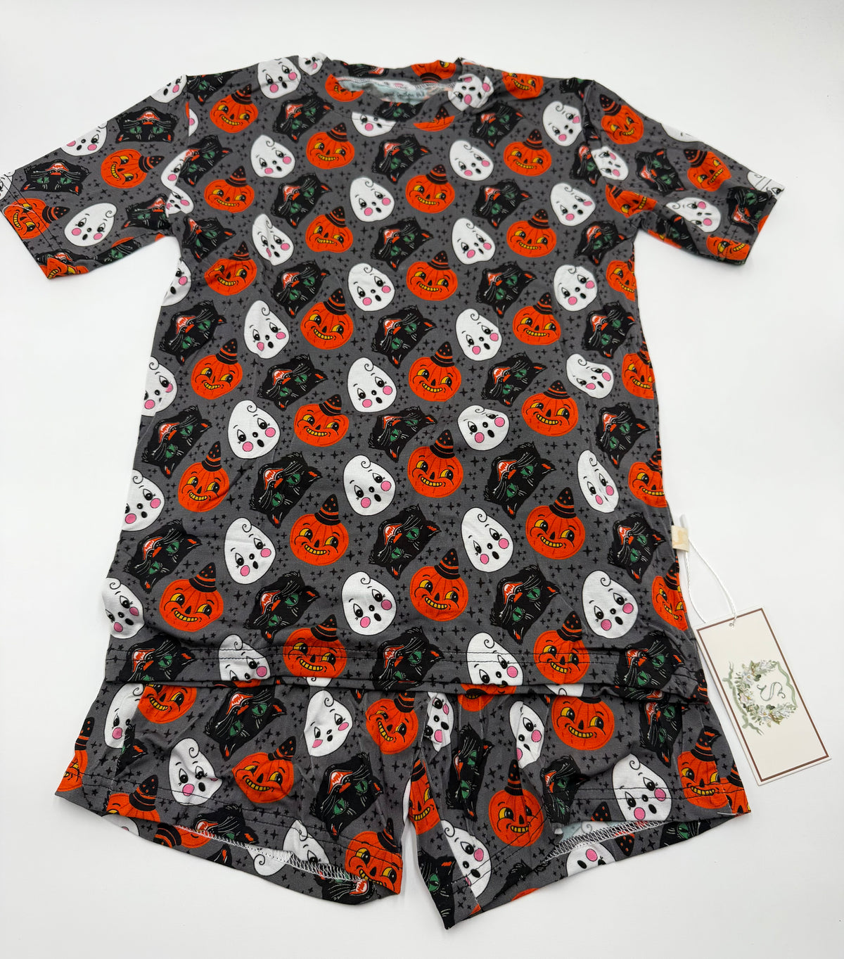 Vintage Haunts Lounge Set