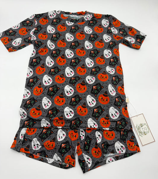 Vintage Haunts Lounge Set